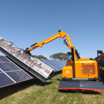 solar-cleaning-machine